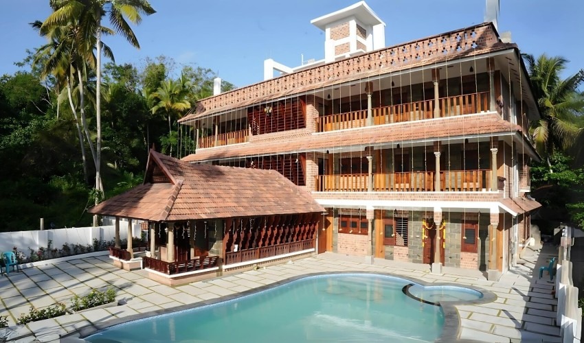 Isha Vista Heritage Resort